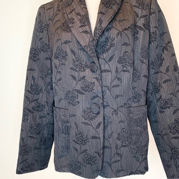 NWT QVC Simonton Says Black Embossed Floral Blazer Medium - Picture 2 of 13